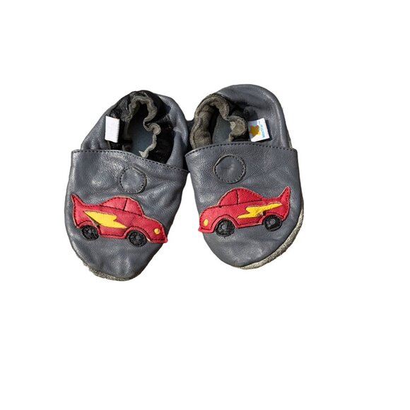 Bundle Of Three Pairs Of Soft Sole Leather Baby Shoes With Fun Designs & Elastic - Picture 7 of 8